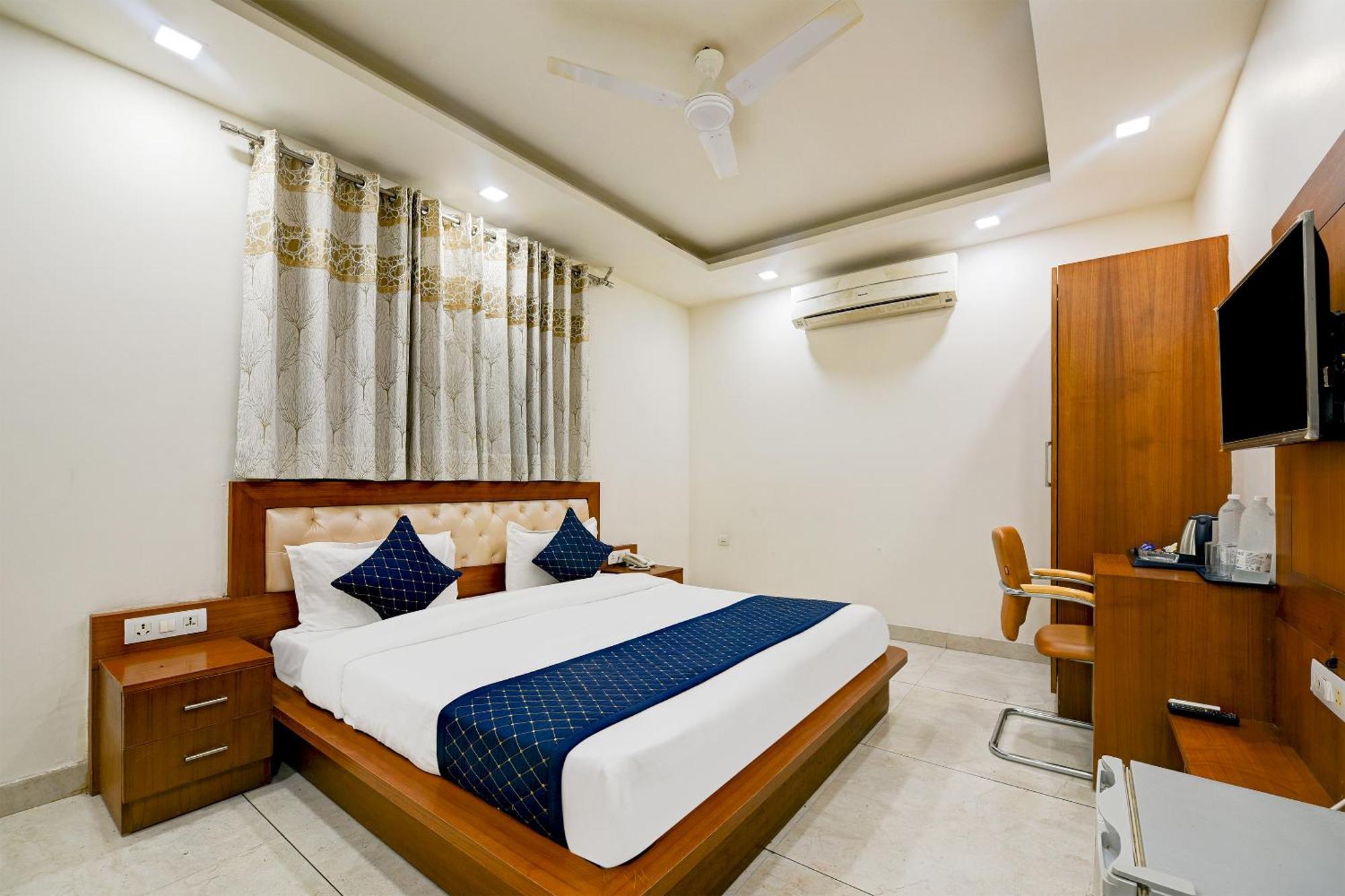 Hotel Leaf 9 Boutique, Near Golf Course Road And Galleria Market غورغاون المظهر الخارجي الصورة