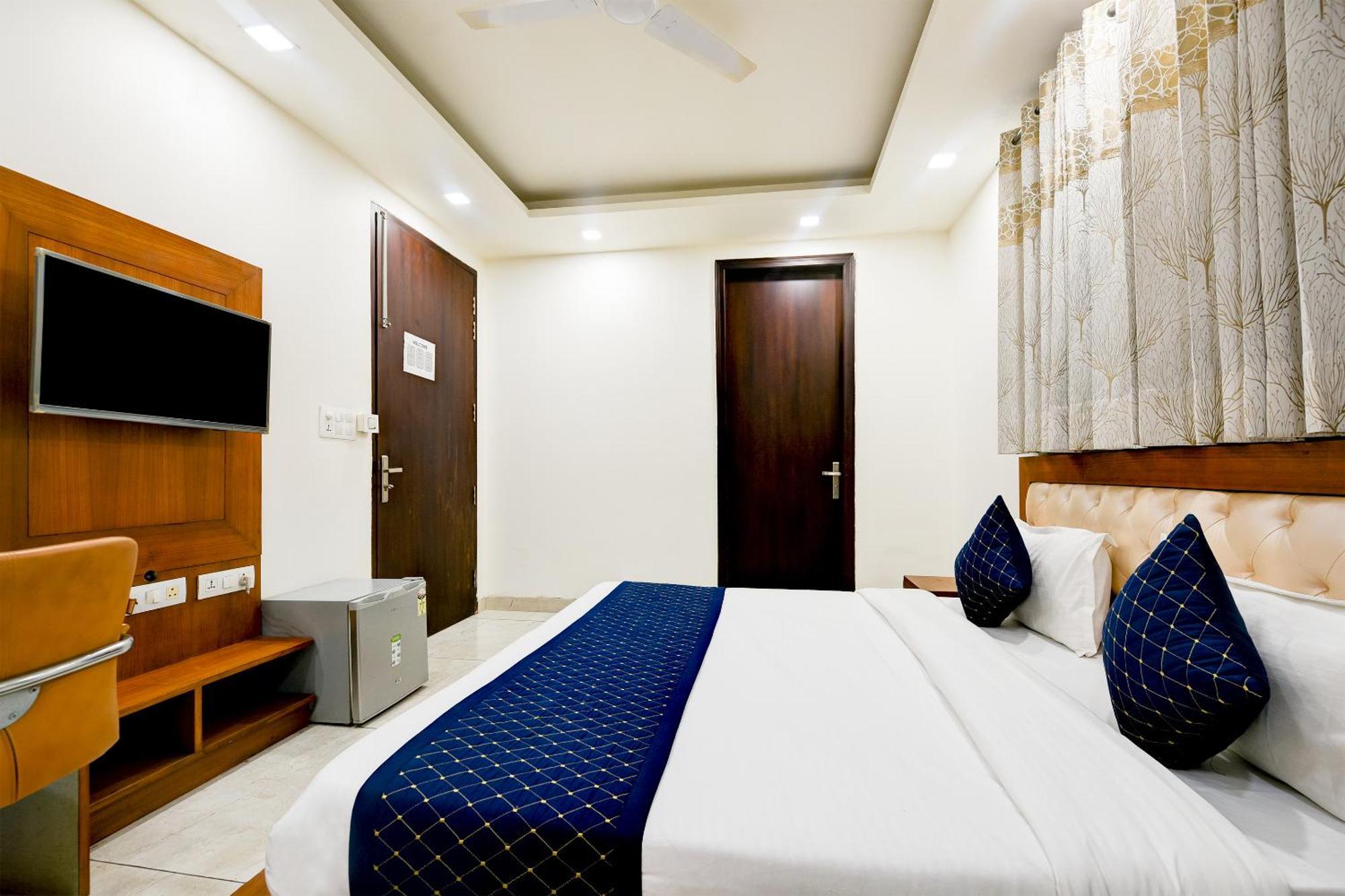 Hotel Leaf 9 Boutique, Near Golf Course Road And Galleria Market غورغاون المظهر الخارجي الصورة
