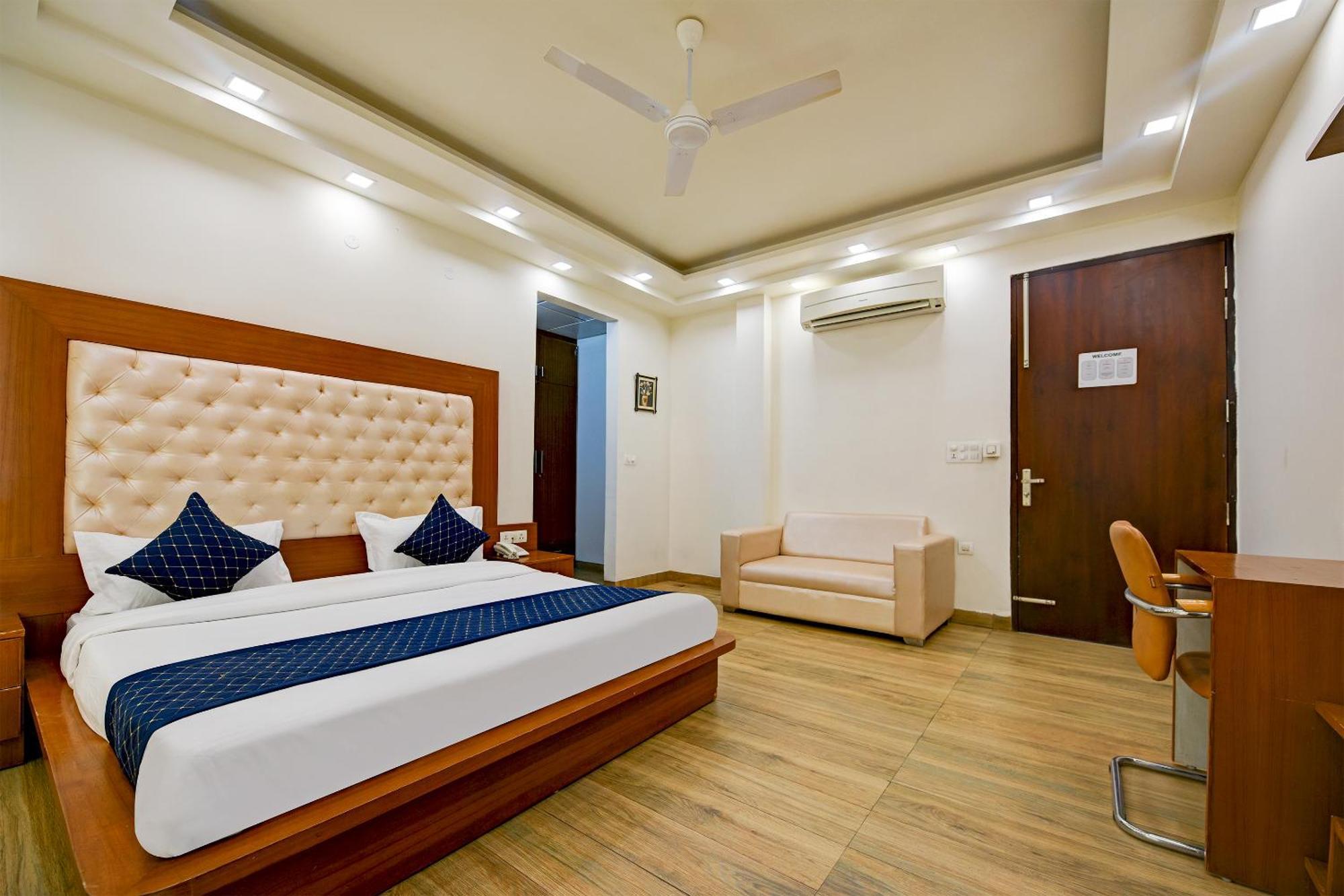 Hotel Leaf 9 Boutique, Near Golf Course Road And Galleria Market غورغاون المظهر الخارجي الصورة